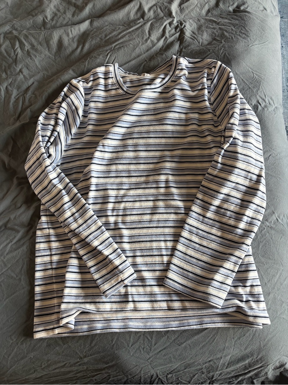 SET ACTIVE
STRIPE JERSEY STRIPE OVERSIZED LONG SLEEVE